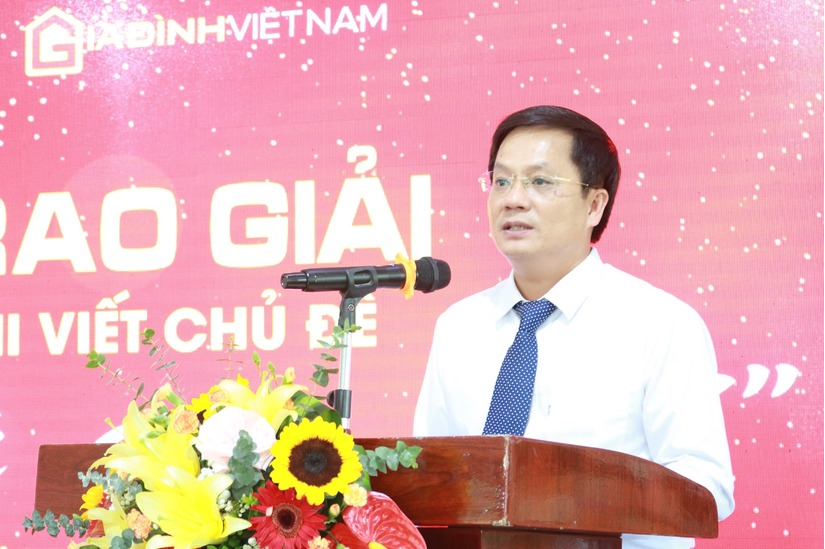 Trao giải cuộc thi viết 'Cha và con gái': Tôn vinh giá trị nhân văn, tình cảm gia đình