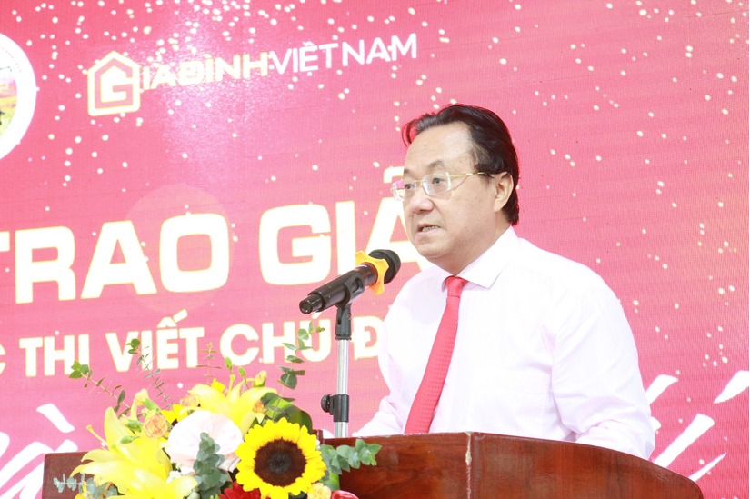 Trao giải cuộc thi viết 'Cha và con gái': Tôn vinh giá trị nhân văn, tình cảm gia đình