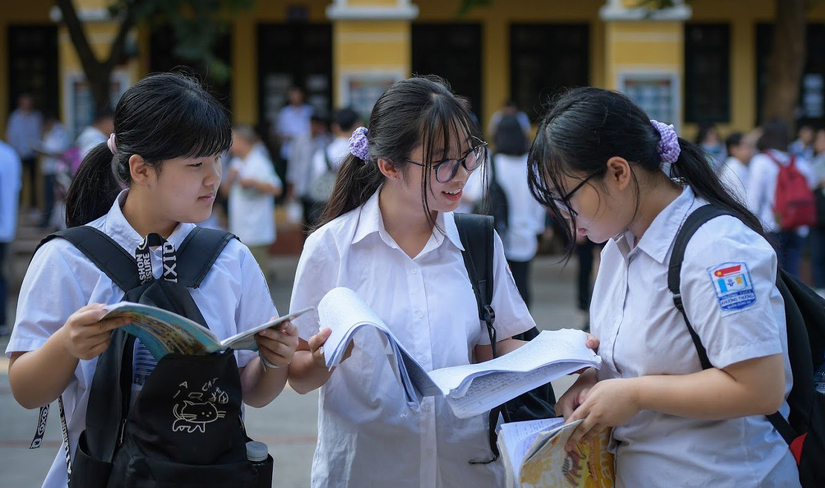 Thí sinh tại Hà Nội cần làm gì khi đã trúng tuyển lớp 10
