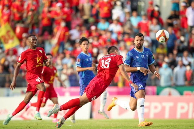 Lọt tốp 8 V.League 2023, Hồng Lĩnh Hà Tĩnh nhận thưởng 4 tỷ đồng
