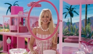 'Barbie' bị cấm chiếu vì hình ảnh 'đường lưỡi bò'