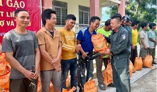 Thu nhận hơn 300 khẩu súng sau buổi 'đổi gạo lấy vũ khí' ở Đắk Lắk