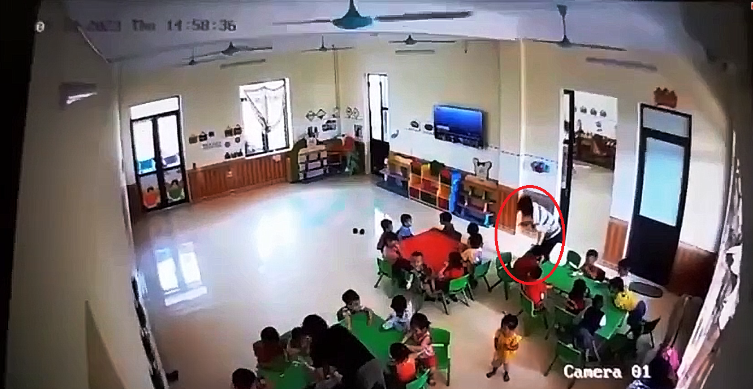 Đình chỉ cô giáo mầm non bạo hành bé gái 3 tuổi trong lớp học ở Ninh Bình