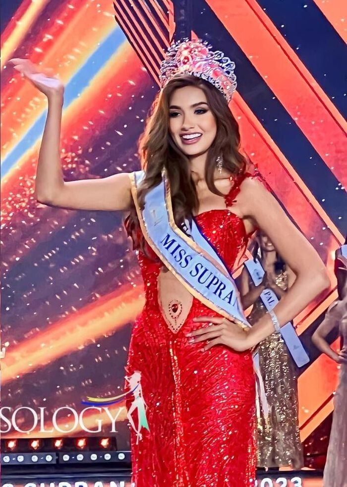 Đại diện Việt Nam đoạt giải Á hậu 4 Hoa hậu Siêu quốc gia 2023