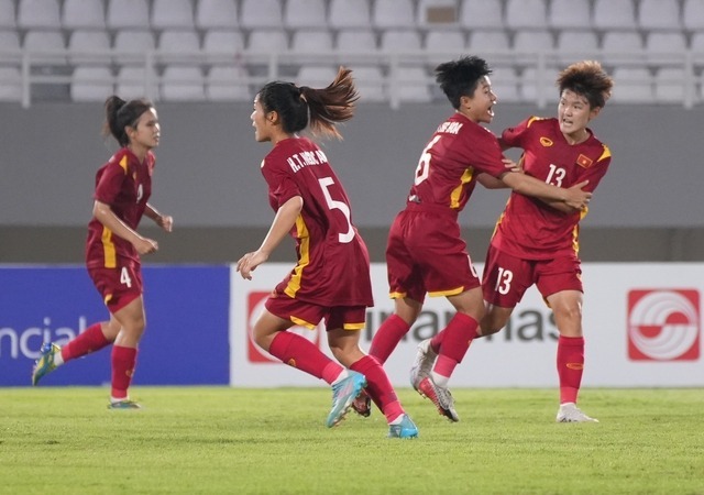 Thất bại trước Thái Lan, U19 nữ Việt Nam nhận HCB U19 nữ Đông Nam Á