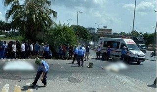 Hà Nội: Xe tải va chạm xe máy khiến 3 người tử vong thương tâm