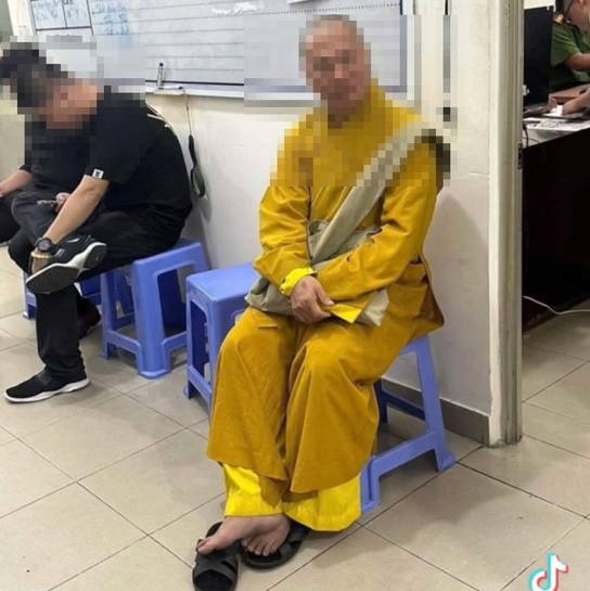 Giáo hội Phật giáo Việt Nam TP HCM nói gì về người mặc pháp phục tại quán nhậu