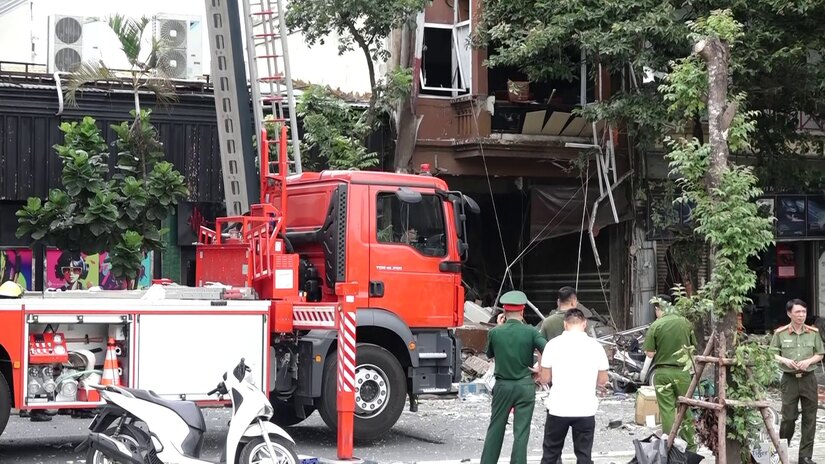 Hà Nội nổ khí gas tại nhà dân, ít nhất 4 người bị thương