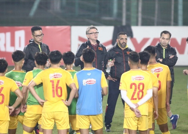 HLV Troussier triệu tập danh sách U23 Việt Nam: Hàng loạt gương mặt lạ hoắc