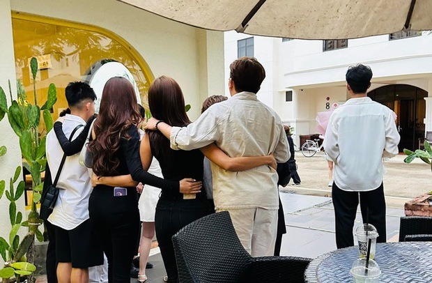 MC Đại Nghĩa công khai ảnh buổi cầu hôn của Gin Tuấn Kiệt và Puka khiến dân tình thích thú