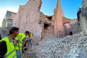 Đã có ít nhất 1.037 người thiệt mạng, hơn 1.200 người bị thương vì động đất ở Maroc 