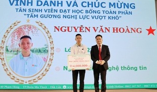 Trao học bổng toàn phần cho con trai liệt sĩ hy sinh trong vụ khủng bố ở Đắk Lắk