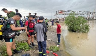 Tìm thấy thi thể 2 nam học sinh bị nước cuốn trôi khi tắm sông ở Trà Vinh