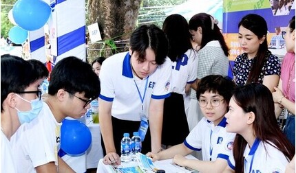 Ngành học này khát nhân lực, lại theo 'trend', sinh viên có ra trường lương cao trong tầm tay