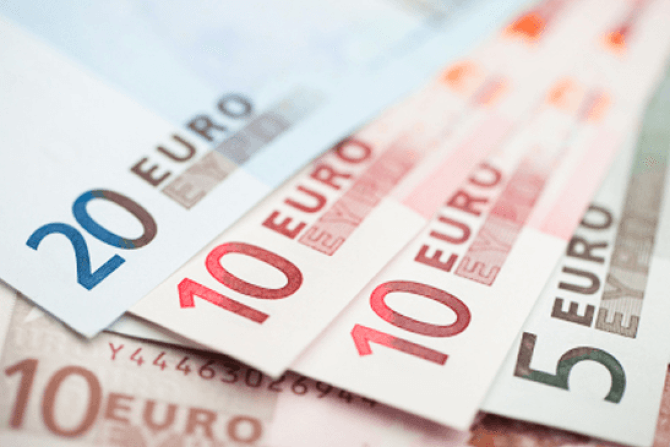Tỷ giá Euro hôm nay 28/9/2023: Tiếp đà giảm tại các ngân hàng