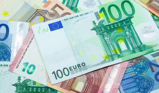 Tỷ giá Euro hôm nay 1/11/2023: Tăng nhẹ hai chiều mua vào - bán ra