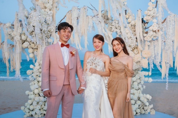 Sau đám cưới Puka - Gin Tuấn Kiệt, Hòa Minzy tự nhận bản thân cũng đến tuổi làm cô dâu