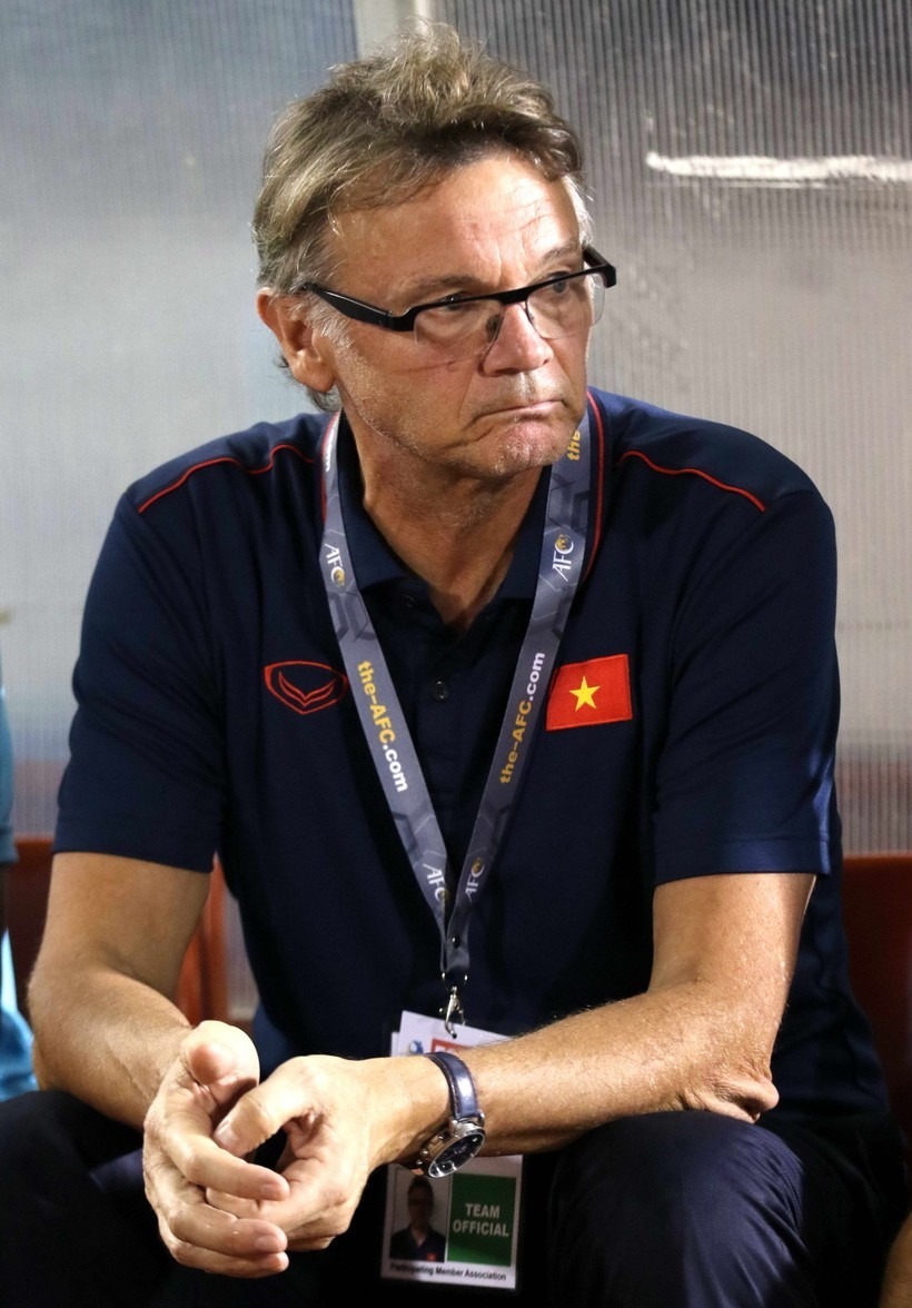 Khó khăn bủa vây HLV Philippe Troussier ở Vòng loại World Cup 2026