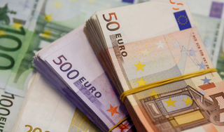 Tỷ giá Euro hôm nay 7/11/2023: Tiếp đà tăng cả hai chiều mua vào - bán ra
