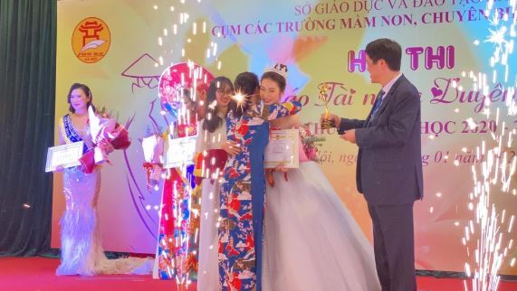 Cô giáo mầm non trẻ nhất và duy nhất ở Hà Nội được nhận bằng khen của Bộ trưởng Bộ GDĐT dịp 20/11