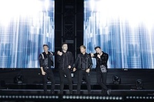 Khán giả concert Westlife bức xúc đòi hoàn vé, BTC lên tiếng xin lỗi, nói sẽ khắc phục trong đêm diễn thứ 2