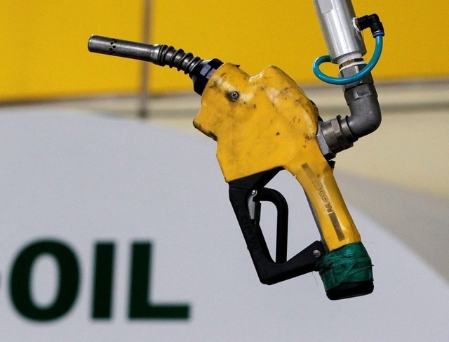 Giá xăng dầu hôm nay ngày 12/12/2023: Giữ đà tăng nhẹ