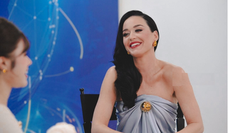Katy Perry trổ tài nói tiếng Việt, muốn thử món 'bún chả Obama' và hứa hẹn sẽ trở lại Việt Nam lưu diễn một tour lớn