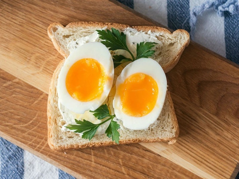 Trứng vịt bao nhiêu calo? Ăn thế nào để tốt cho sức khỏe mà không bị béo