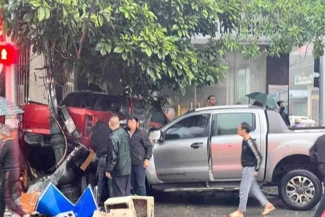 Xe bán tải tông liên hoàn khiến 3 người tai nạn tử vong tại Quảng Ninh
