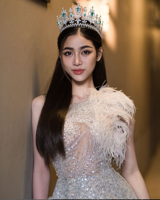 Hoa hậu người Thái Lan vừa bị tước vương miện vì mang bầu là ai?