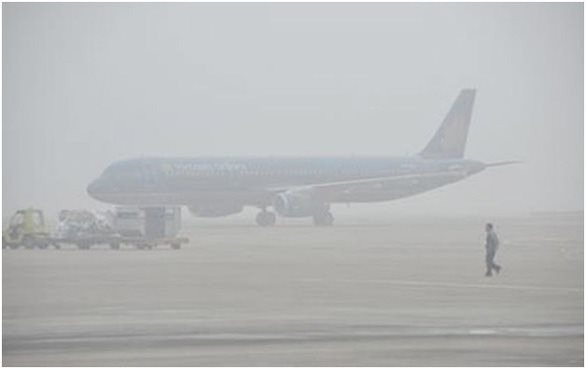 Sương mù dày đặc nhiều chuyến bay không thể cất cánh.