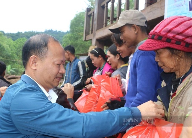 Không cần cứu đói, hộ nghèo Quảng Bình ăn tết vui tươi, đầm ấm