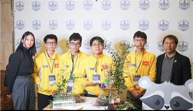 Học sinh Việt Nam lần đầu tham dự Chung kết Olympic Dự án Hóa học, giành giải cao
