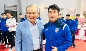 Đội bóng HLV Park Hang-seo làm cố vấn chiêu mộ tiền vệ từng đá AFC Cup
