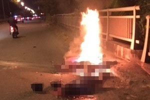 Điều tra vụ nam thanh niên tử vong bất thường cạnh xe máy bốc cháy