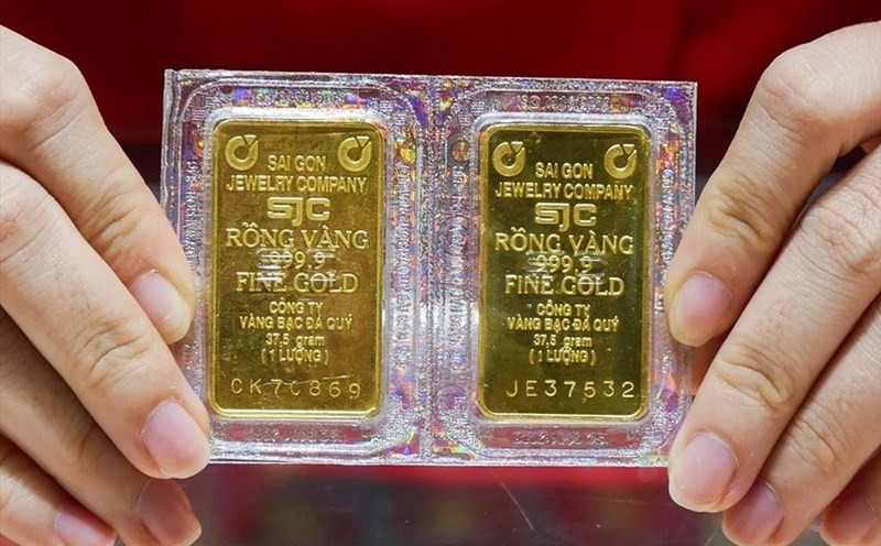 Giá vàng trong nước bất ngờ nhảy vọt, vàng SJC lên sát 81 triệu đồng/lượng