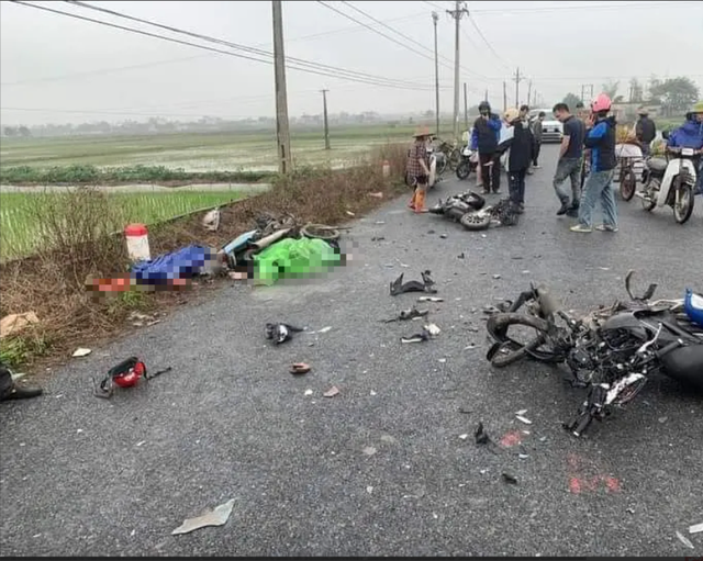 Thái Bình: Va chạm giữa 2 xe máy và xe đạp điện, 1 người chết, 4 người bị thương