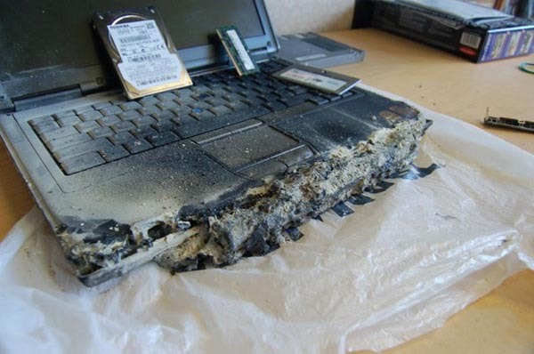 Liên tiếp xảy ra các vụ nổ laptop, cần làm gì để giảm thiểu nguy cơ