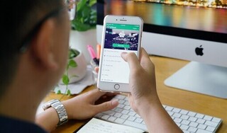 Nhờ chuyển khoản 290 triệu, 'nữ quái' vờ xin đi vệ sinh rồi leo lên mái nhà bỏ trốn