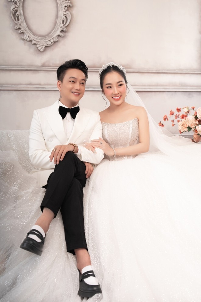 TiTi (HKT) thông báo kết hôn vào tháng 4, vợ là một DJ nóng bỏng