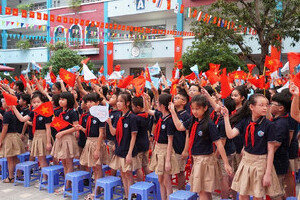 Dự kiến học sinh đầu cấp tại Hà Nội tiếp tục tăng mạnh năm 2024-2025