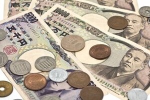 Tỷ giá Yen Nhật hôm nay ngày 25/4/2024: Tiếp đà lao dốc