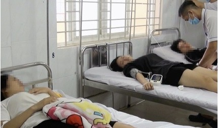 Vụ ngộ độc sau ăn bánh mì: Gần 500 người nhập viện, có ca nguy kịch