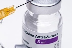 Bộ Y tế lên tiếng về vaccine COVID-19 AstraZeneca và phản ứng phụ