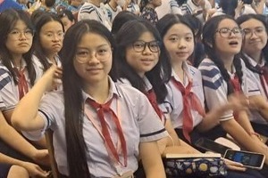 TP Hồ Chí Minh: Tiếp tục đề xuất miễn học phí bậc THCS