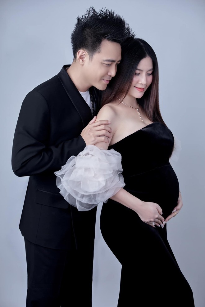 Diễn viên Kha Ly xác nhận đang mang thai 7 tháng