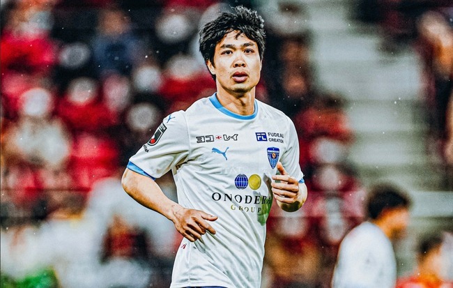 Bị 'ném đá' vì Công Phượng, HLV Yokohama FC vội giải thích