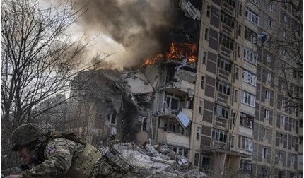 Ukraine mất thêm 2 làng chiến lược vào tay Nga, hứng chịu hơn 3.000 bom lượn 'tử thần' mỗi tháng