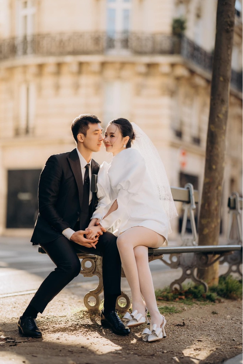 Midu lần đầu công khai mặt chú rể, tiết lộ điều đặc biệt về chồng kém tuổi