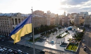 Ukraine bên bờ vực vỡ nợ